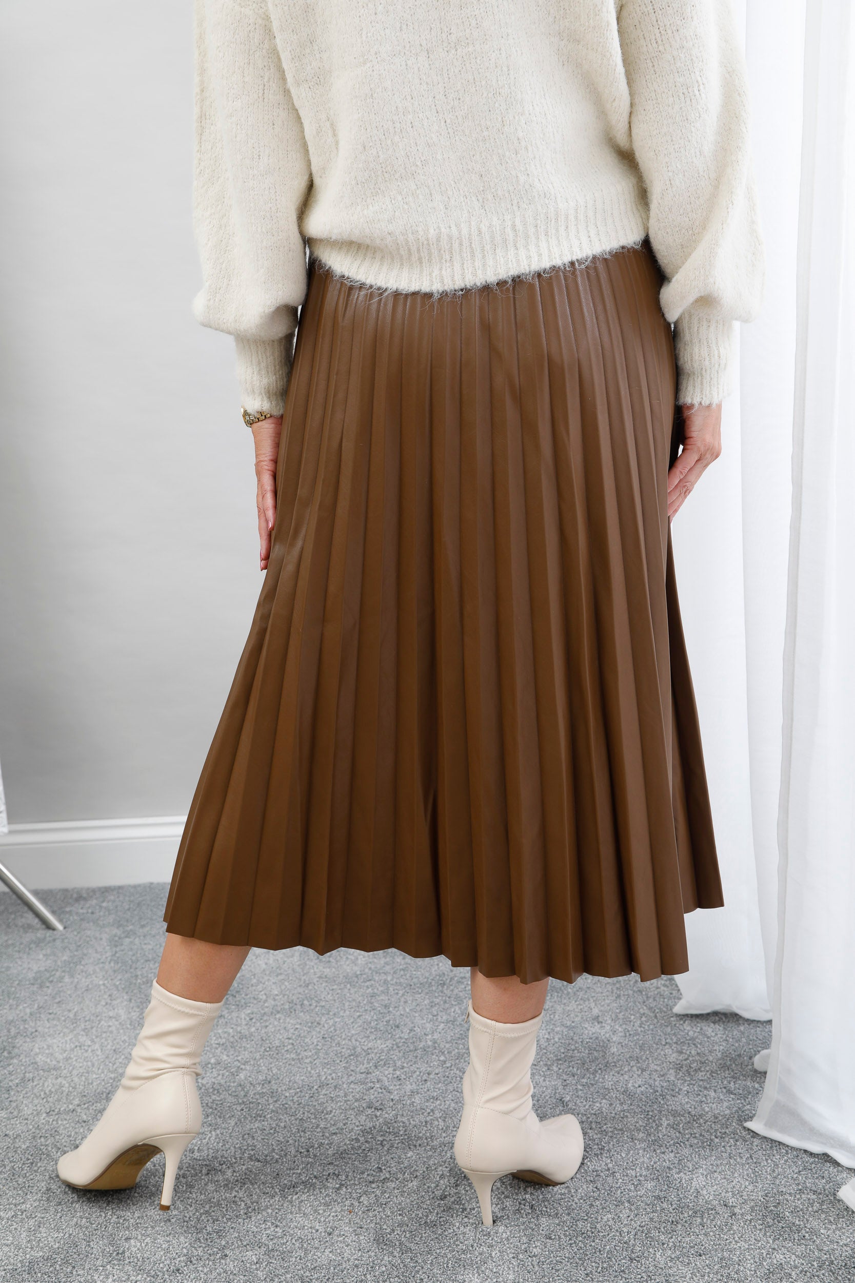 Boux Pleated Skirt