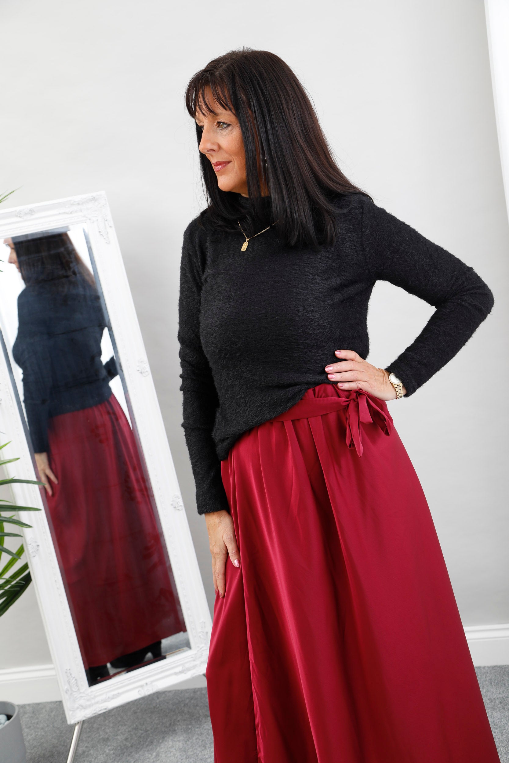 The Veloura Skirt Curve
