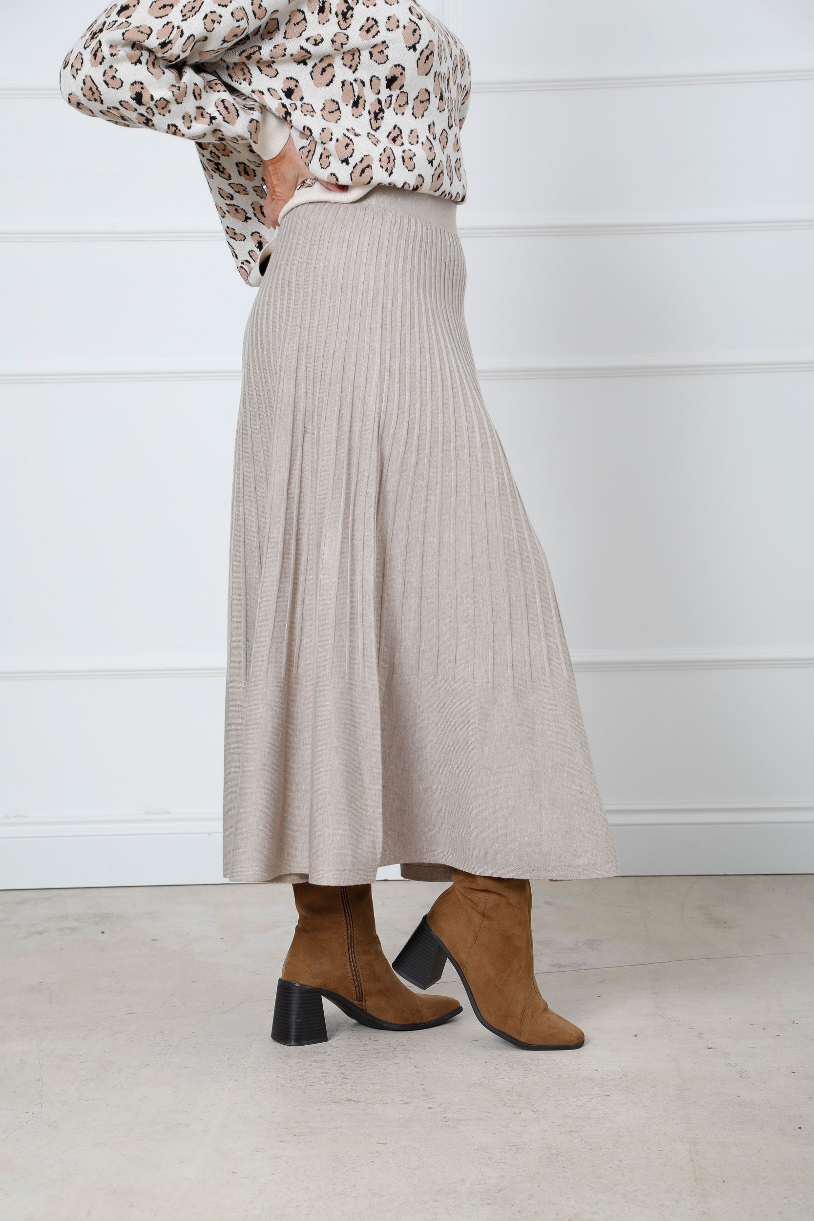 The Icon Knit Skirt Beige
