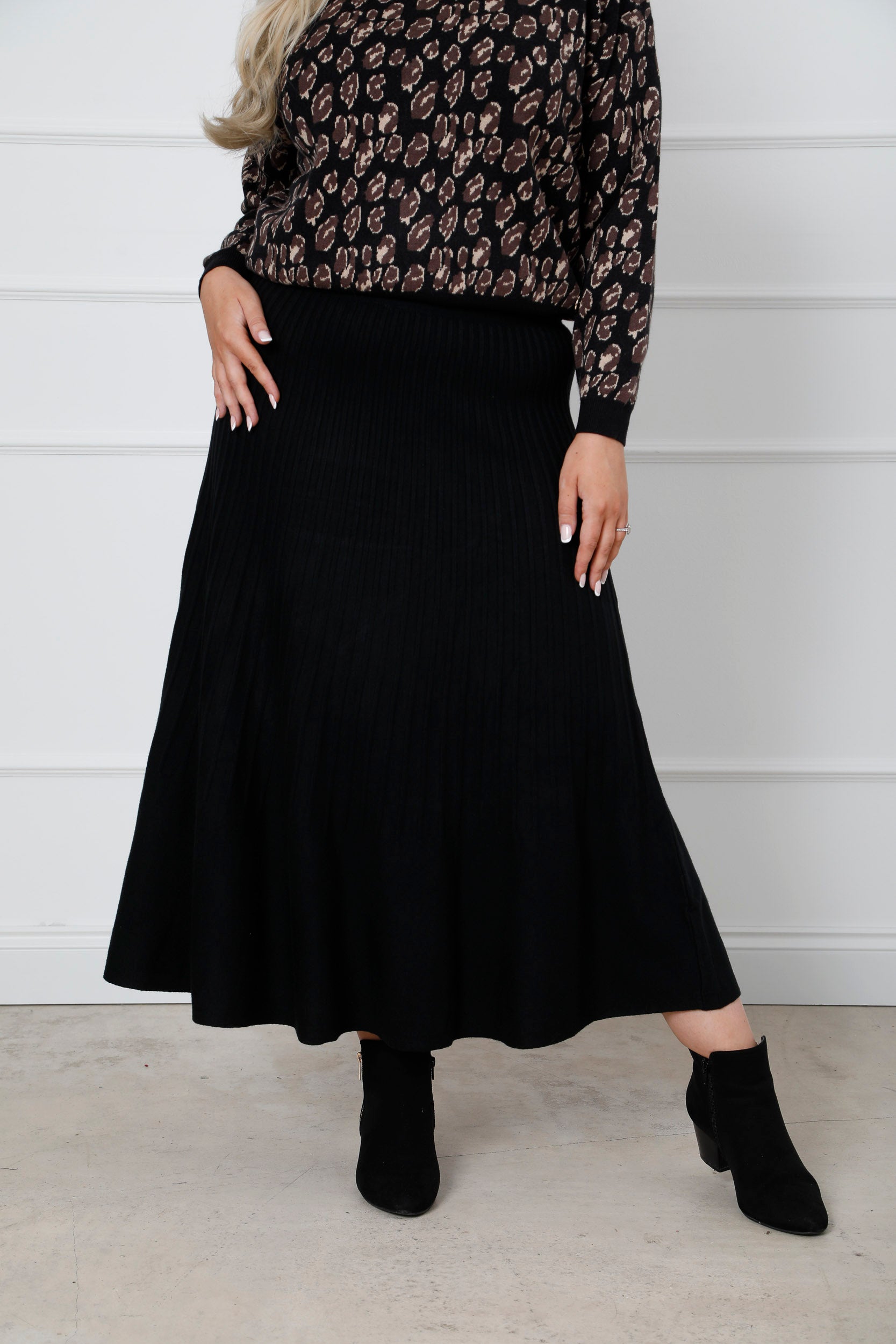 The Icon Knit Skirt Black