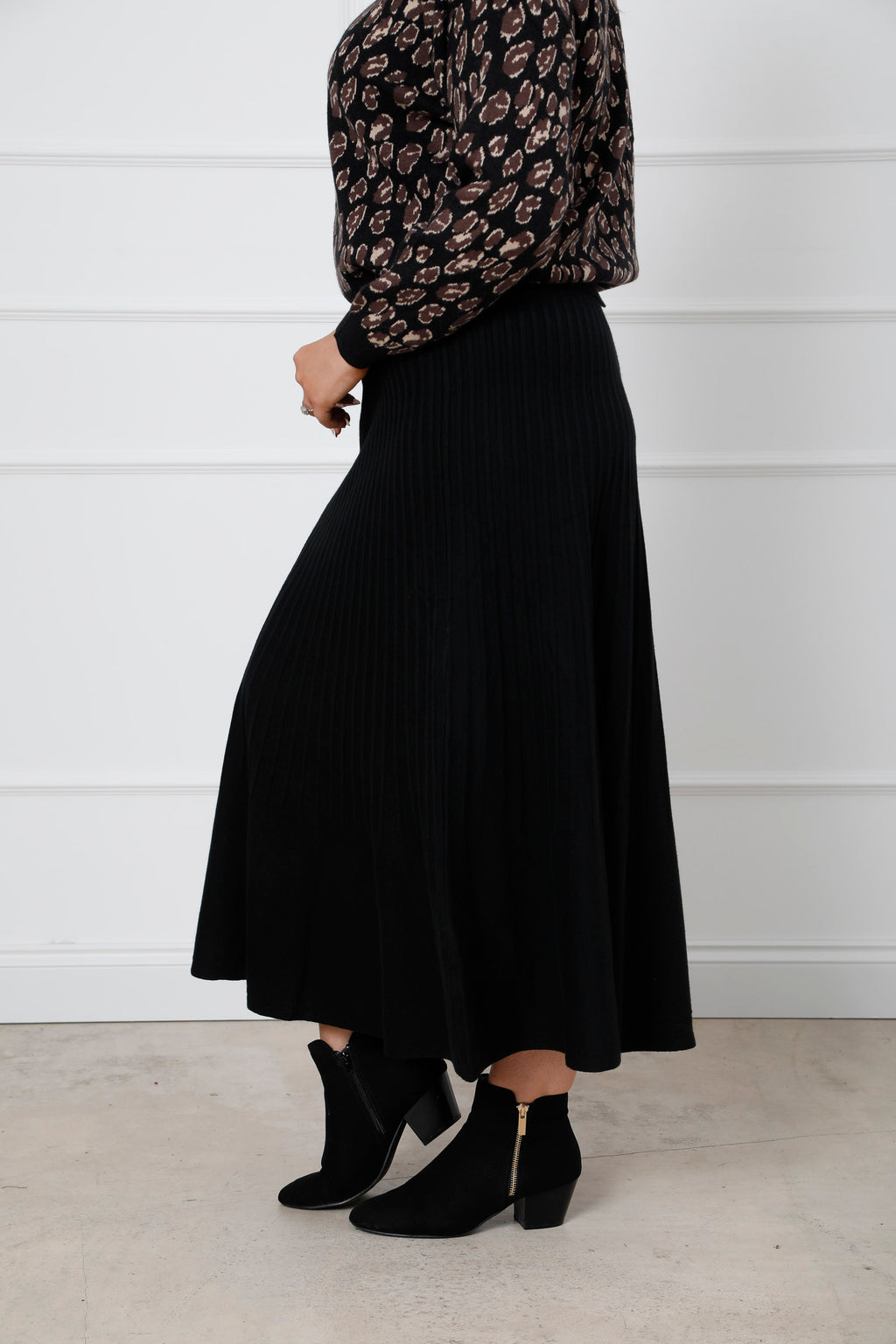 The Icon Knit Skirt Black