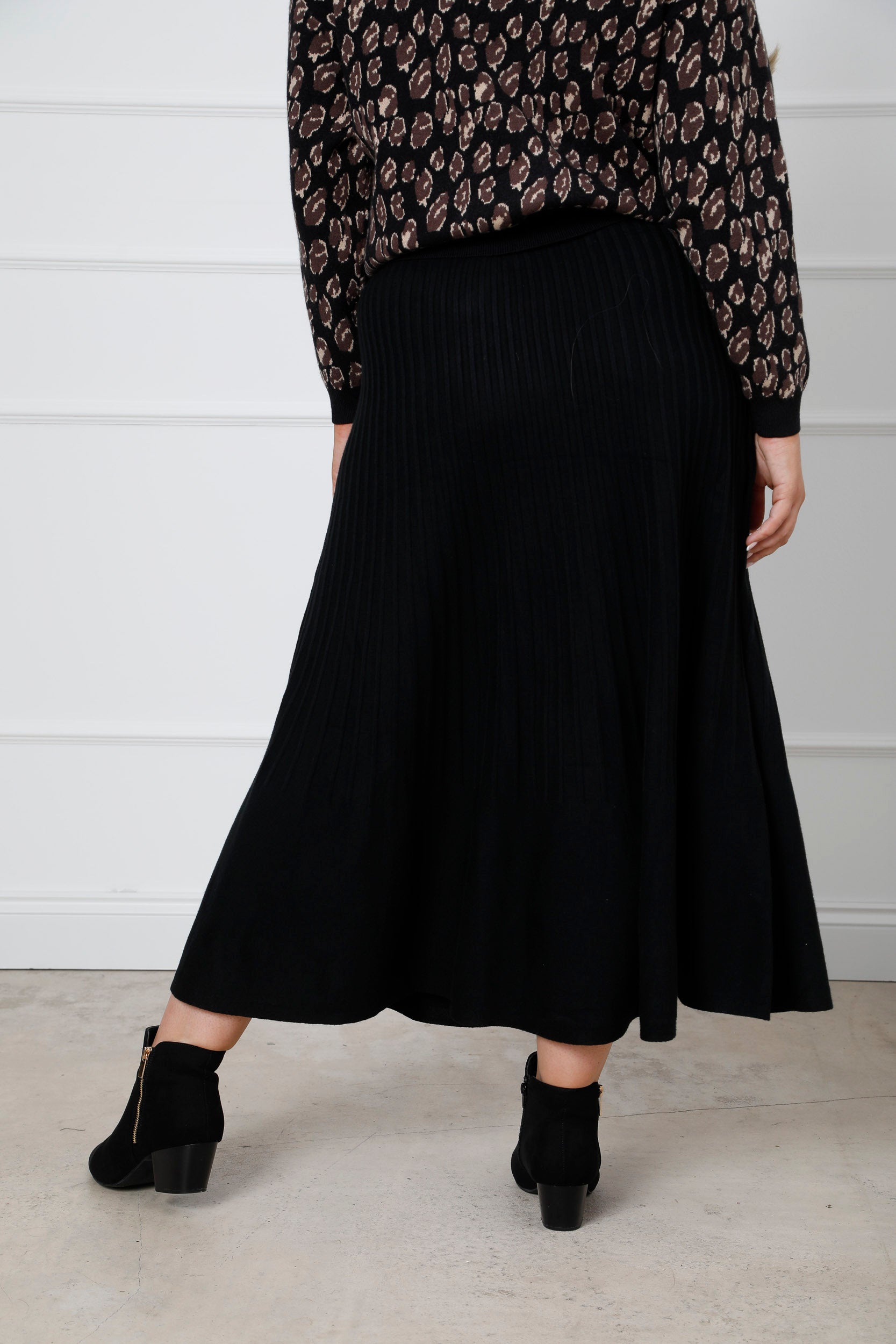 The Icon Knit Skirt Black