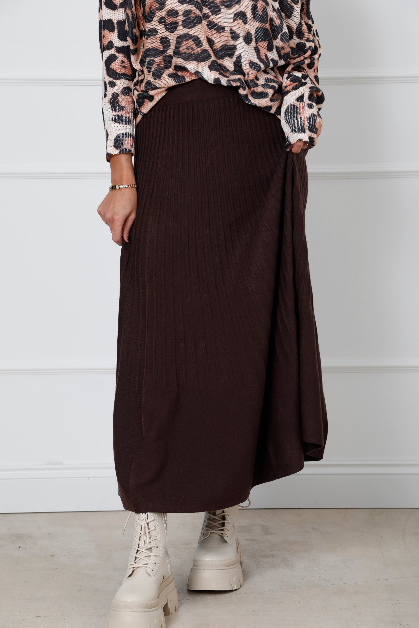 The Icon Knit Skirt Chocolate