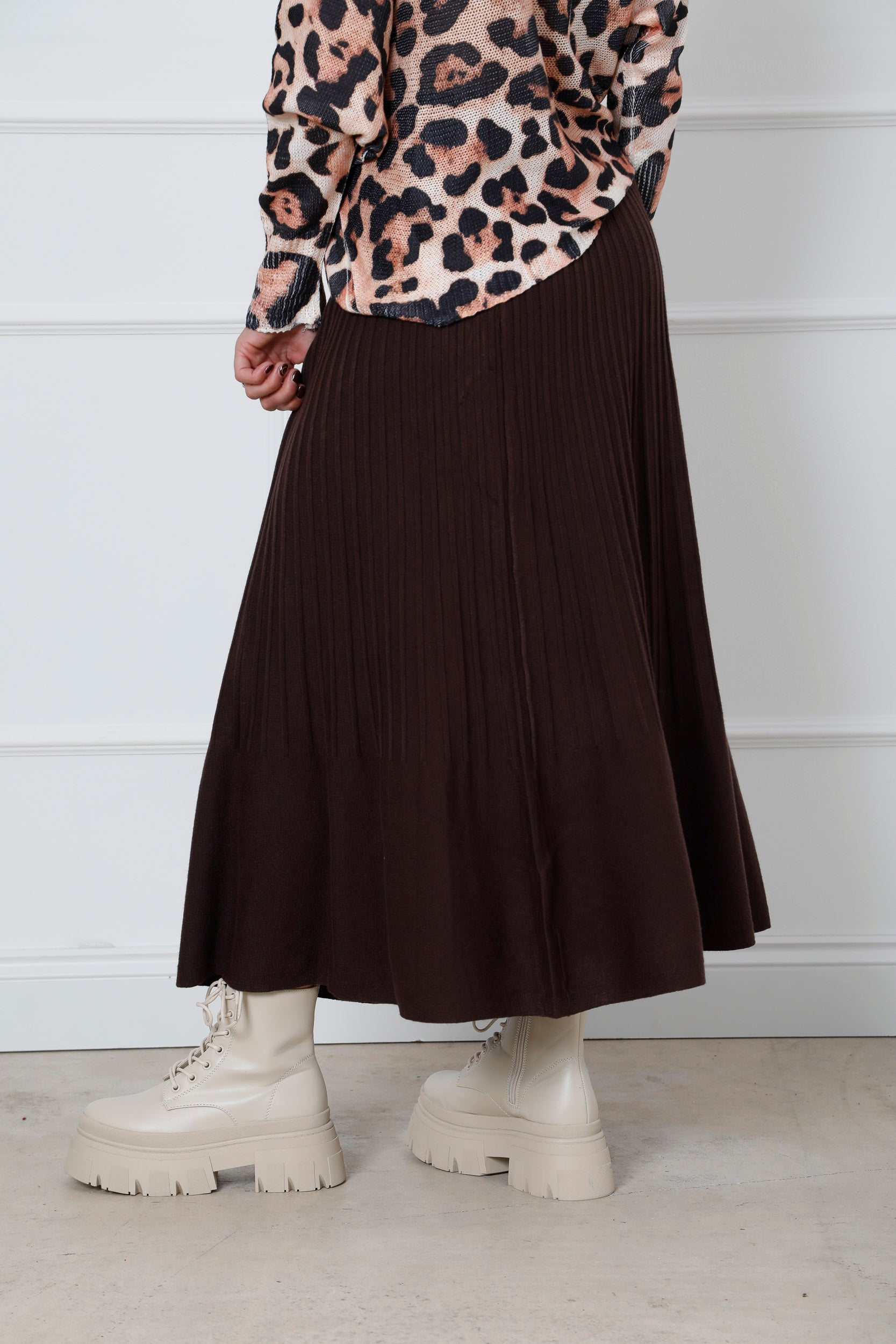 The Icon Knit Skirt Chocolate