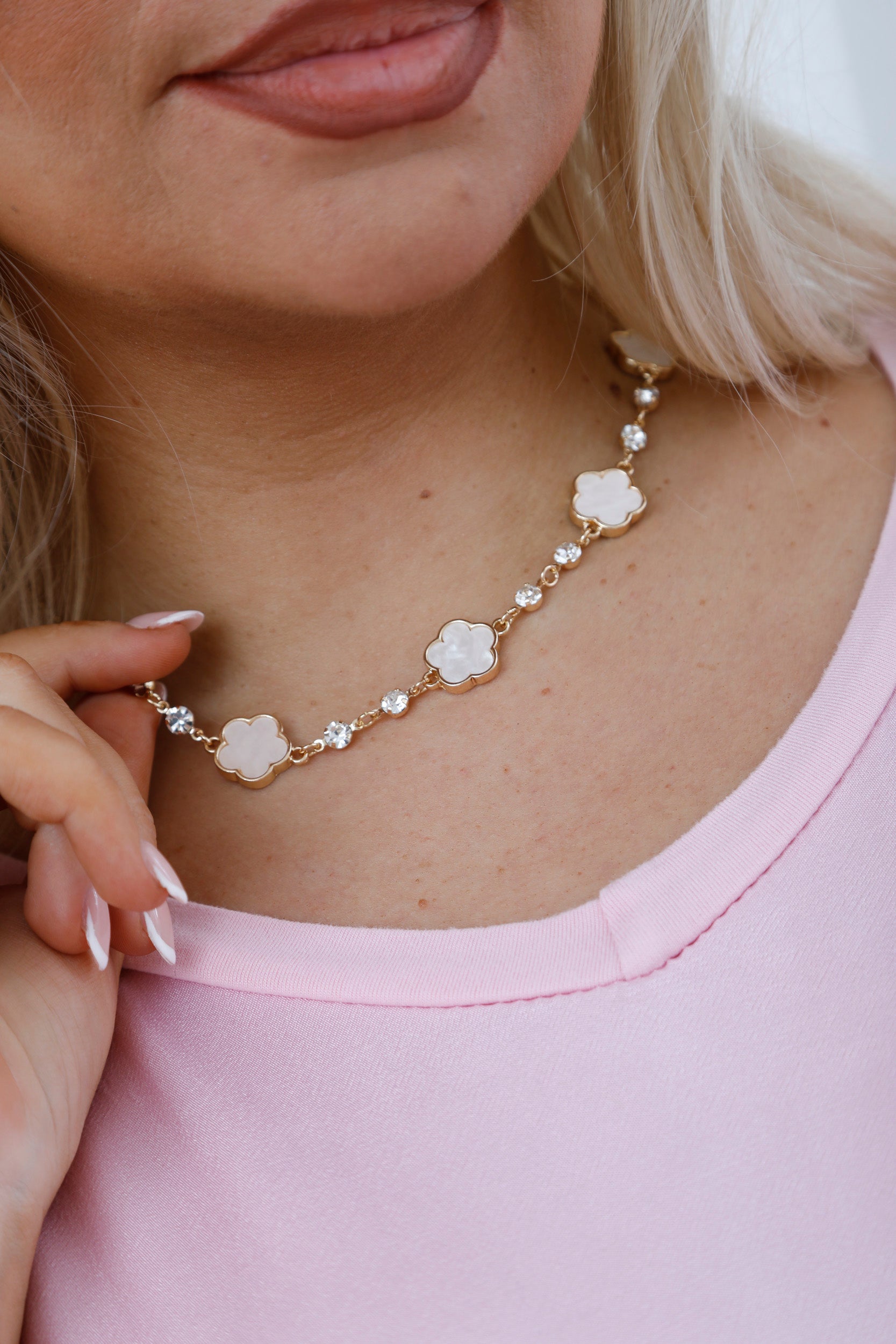 Cleo Diamante Clover Necklace White