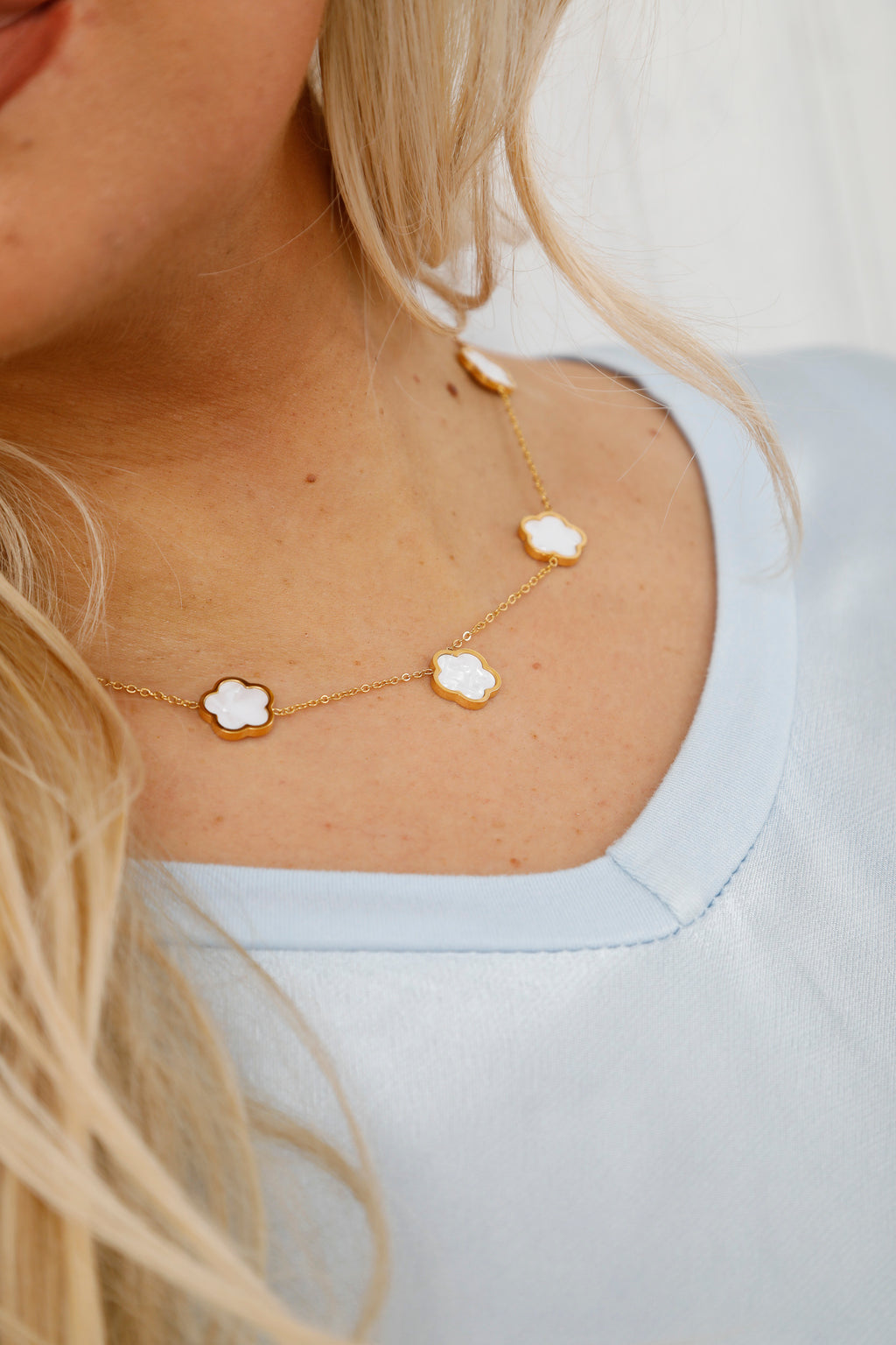 Classic Clover Necklace White