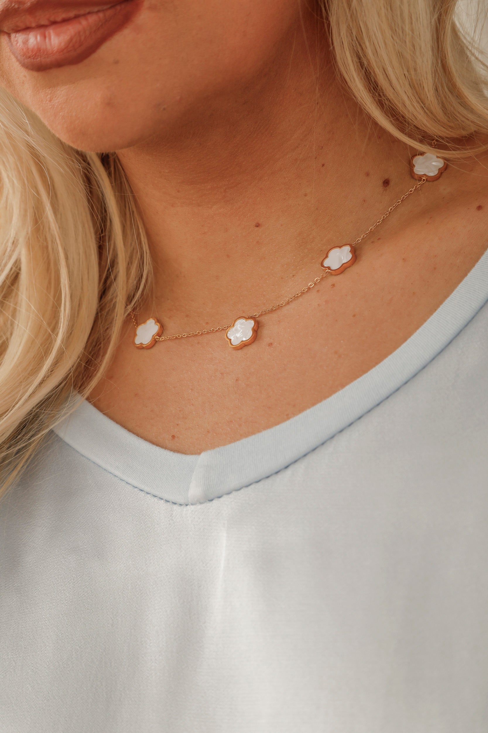 Classic Clover Necklace White