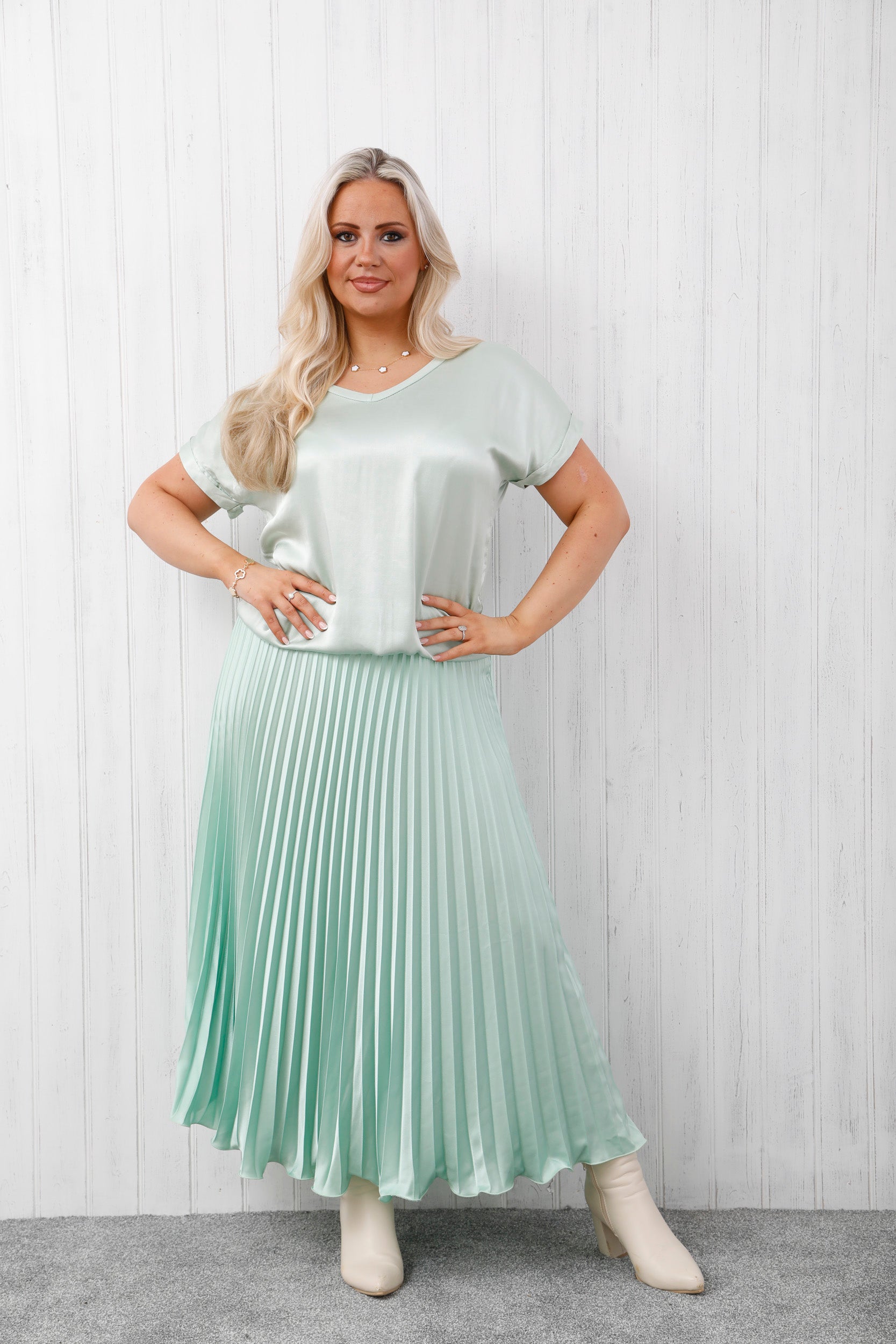 Lola Luxe Skirt Mint