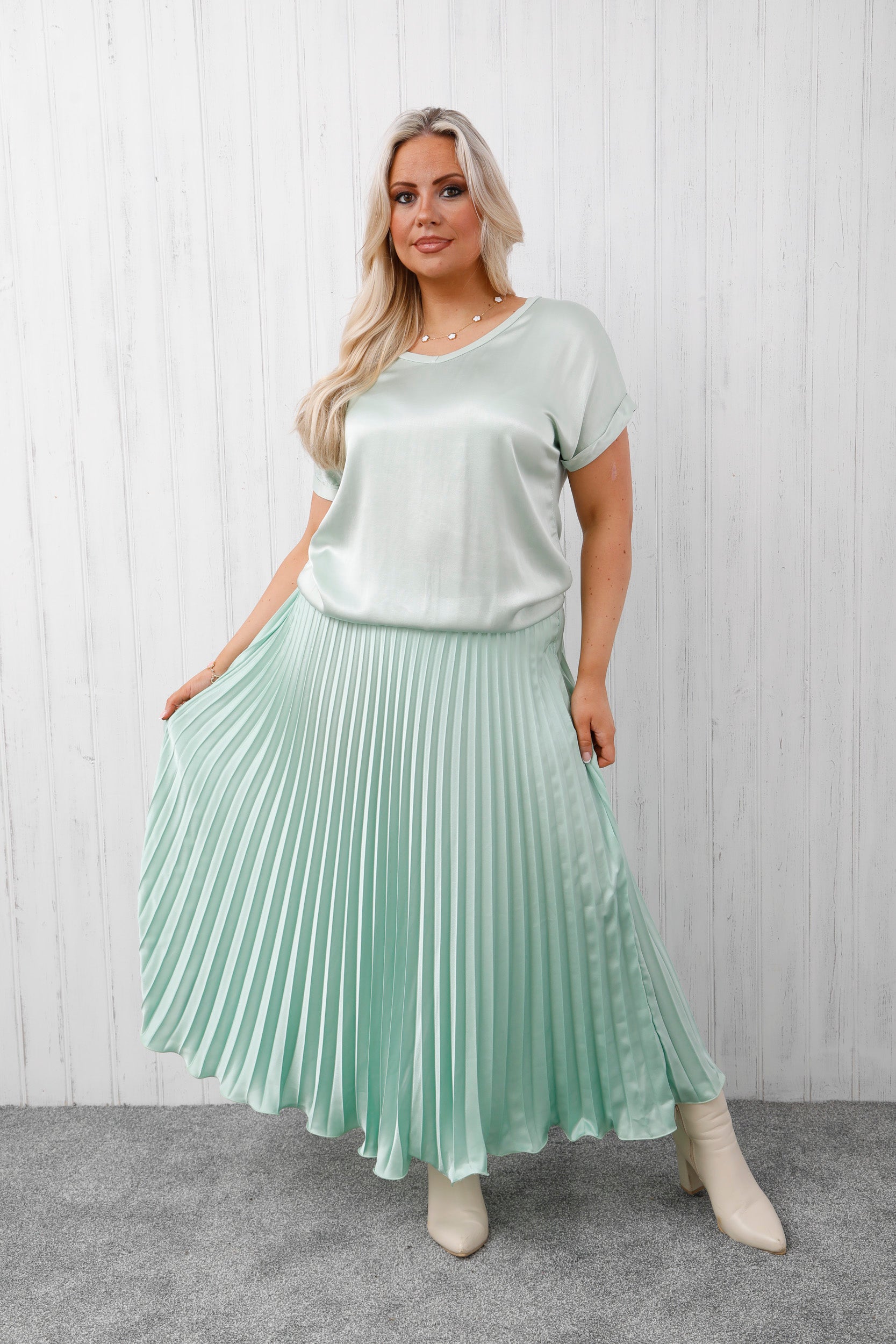 Lola Luxe Skirt Mint