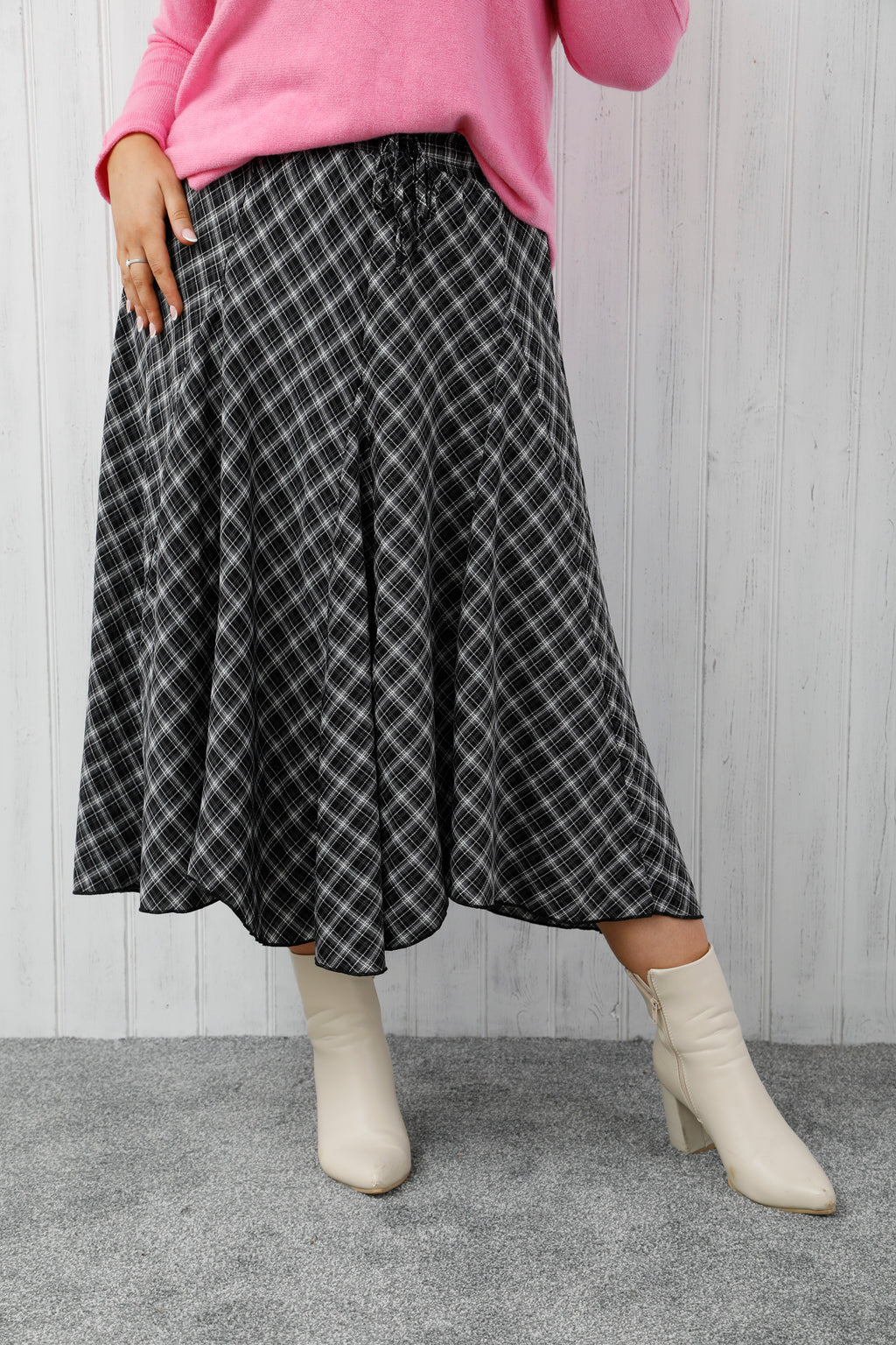 The Highland Midi Skirt Black