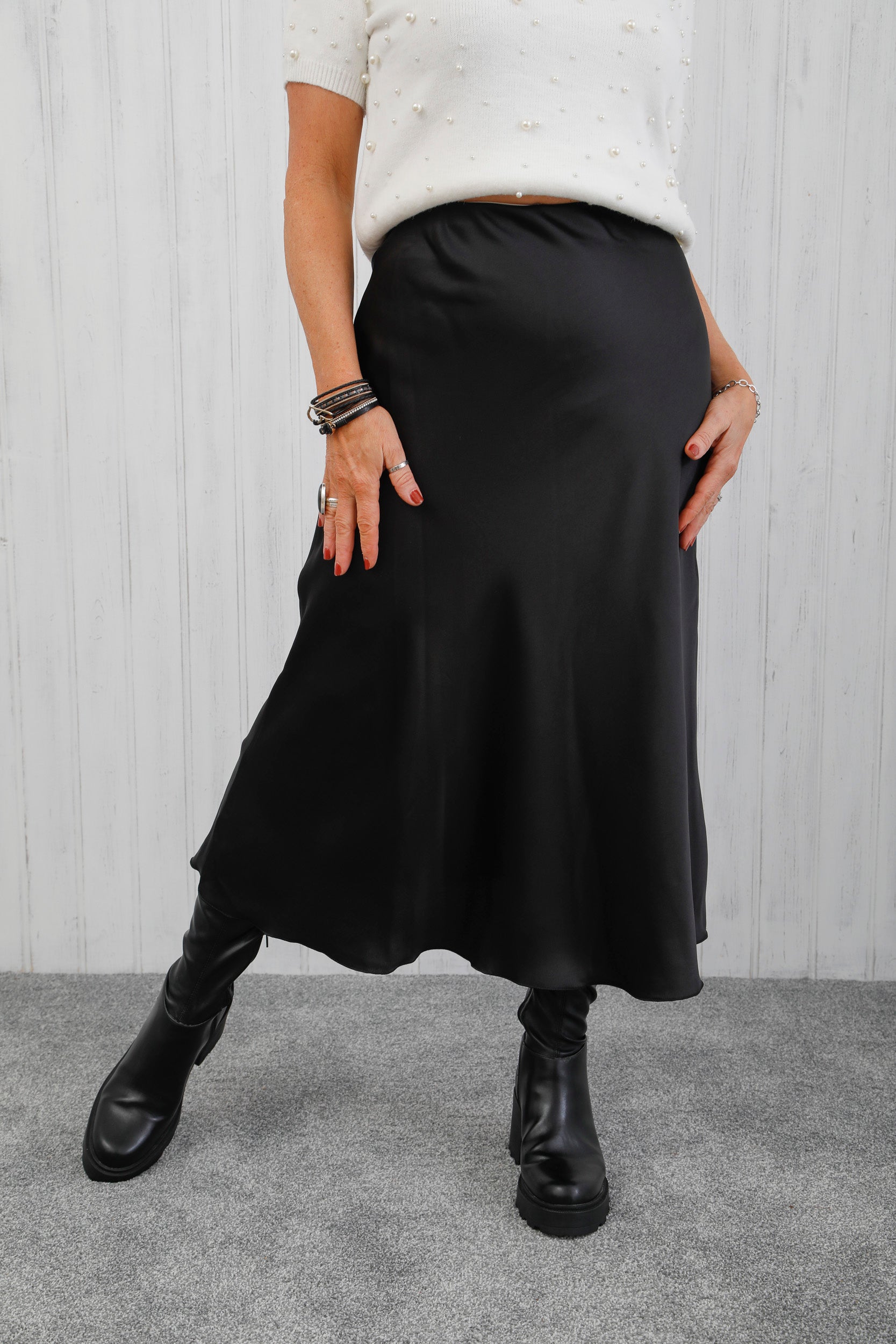 The Icon Satin Skirt Black
