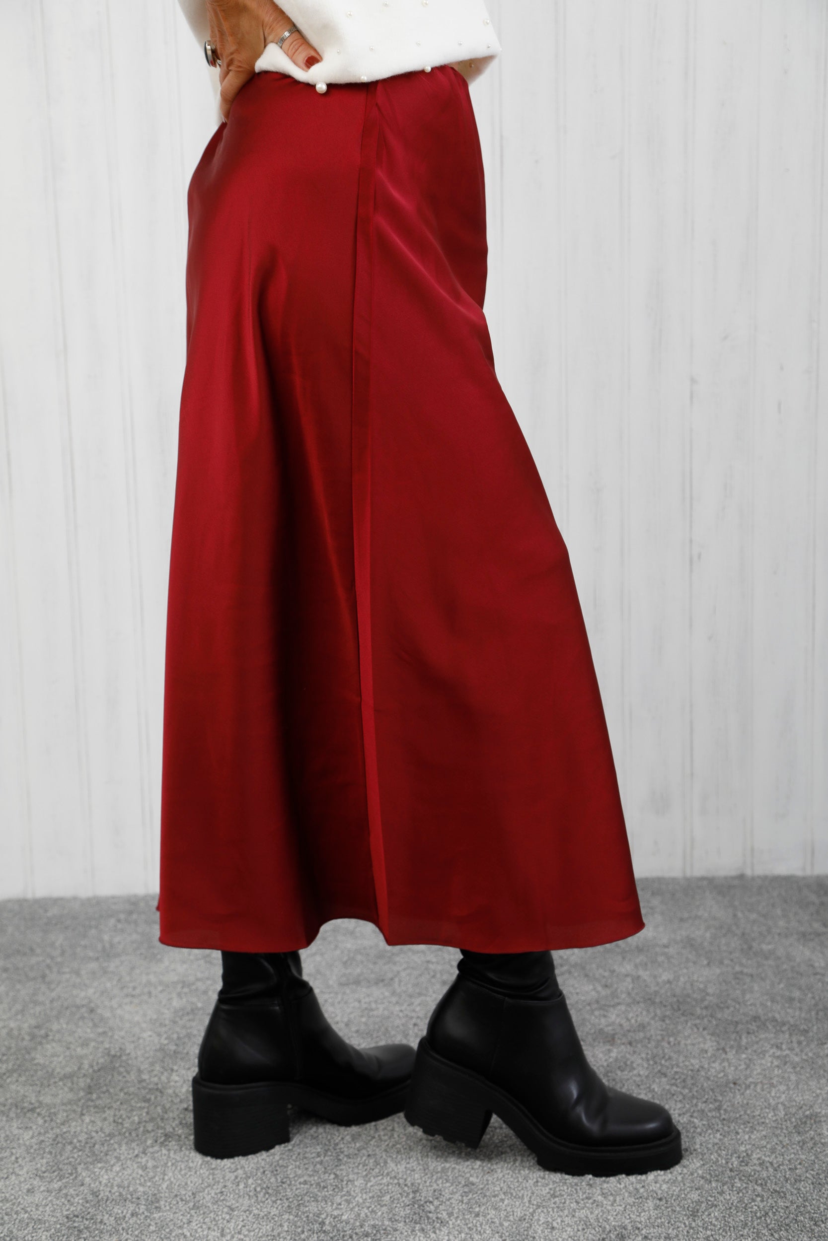 The Icon Satin Skirt Burgundy
