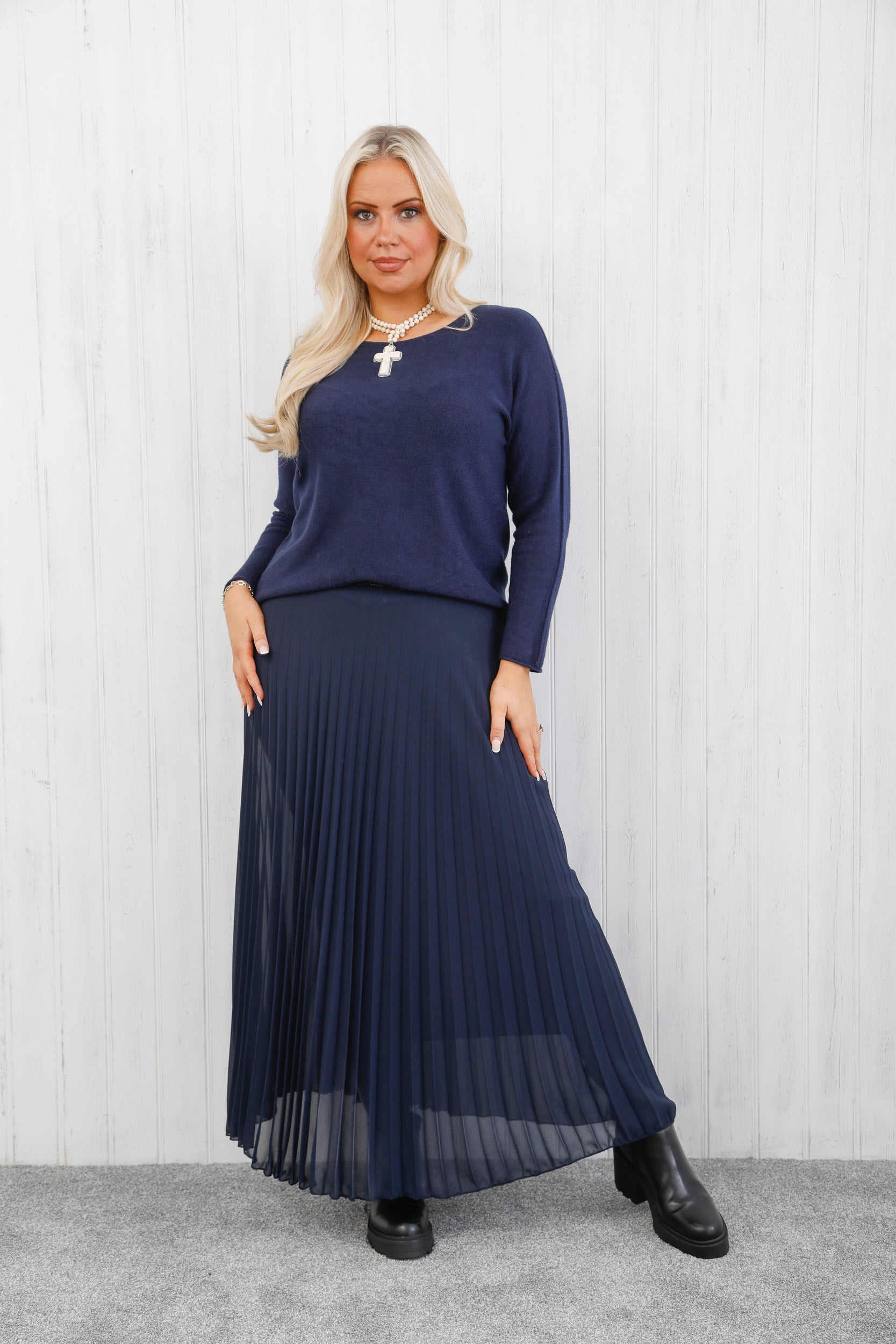 The Core Knit Jumper Navy