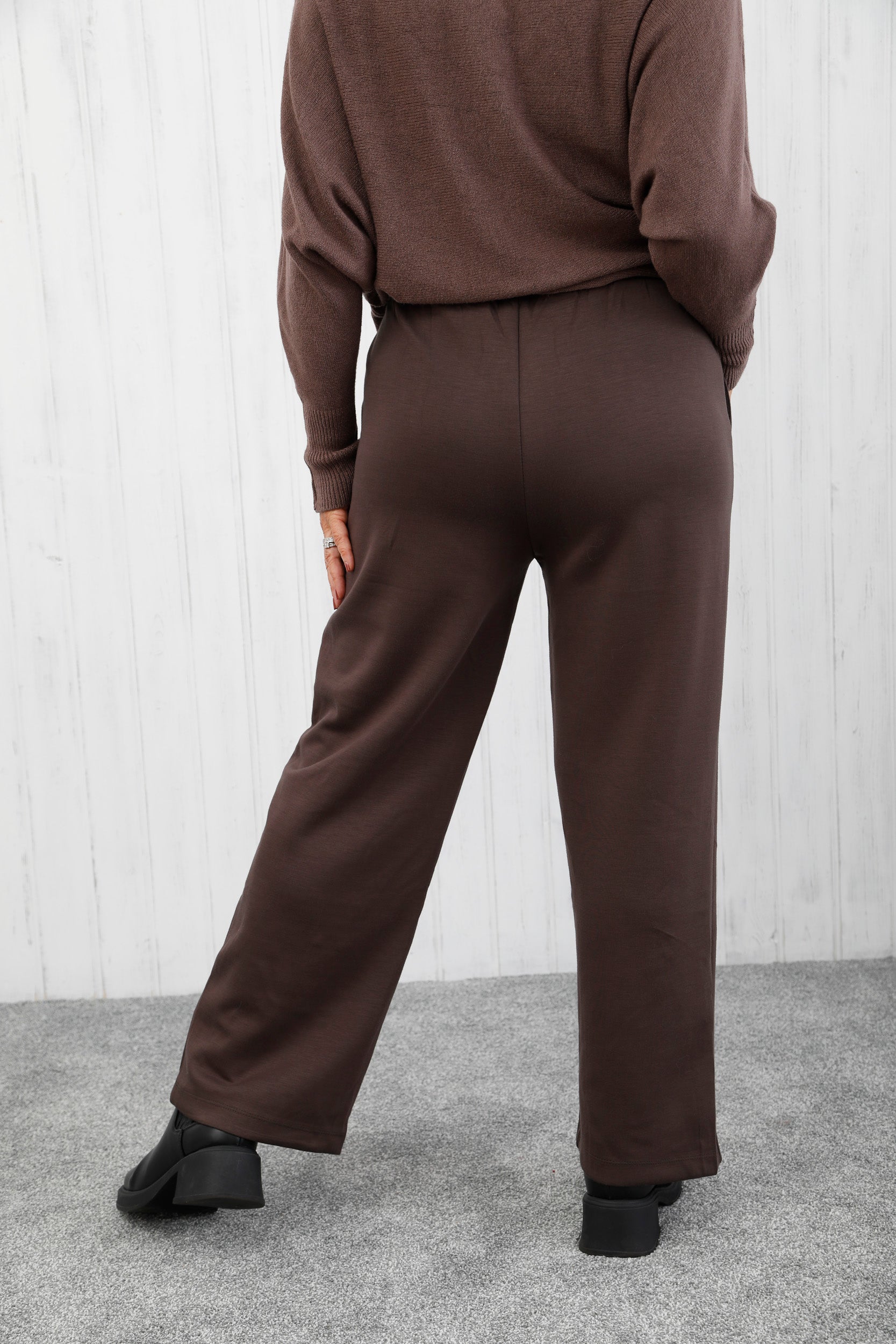 The Solace Seam Trousers Chocolate