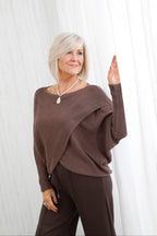 The Base Crossover Knit Chocolate