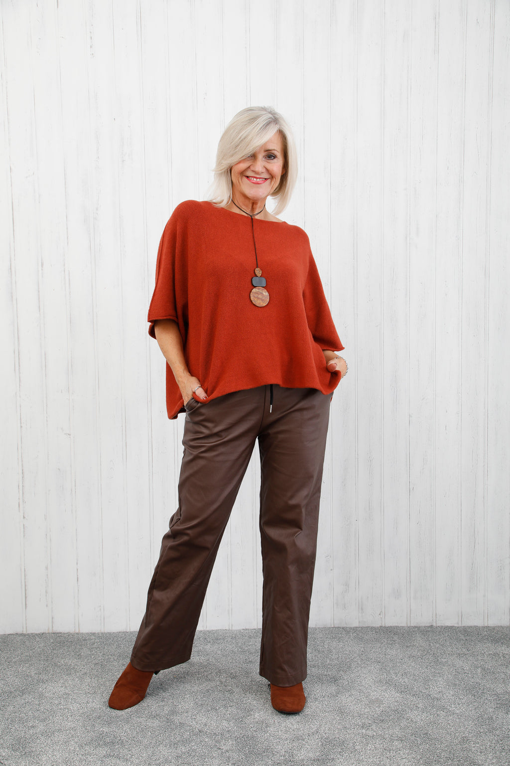 Leather Look Magic Pants Chocolate