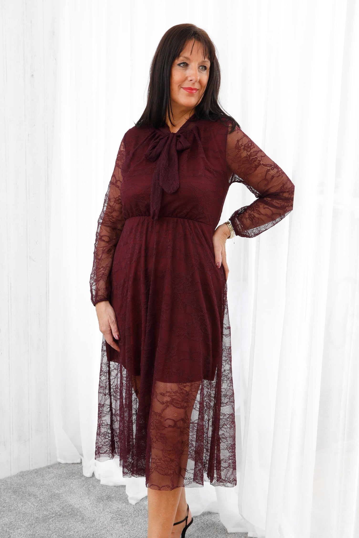 Luxe Lace Dress Wine